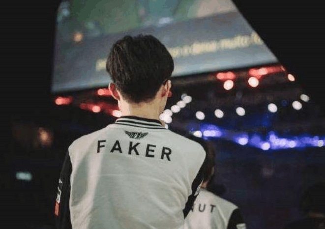 【战报】2025LPL春季赛决赛，RNG 3-1 FPX，RNG成功复仇夺冠